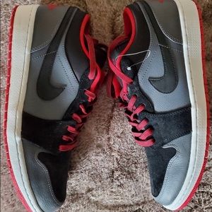 2013 Jordan 1 Low “Dark Grey Gym Red”